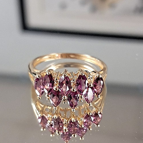 LADIES 14K YELLOW GOLD AMETHYST & DIAMOND CLUSTER RING SZ 9.9 (3.75gr)
