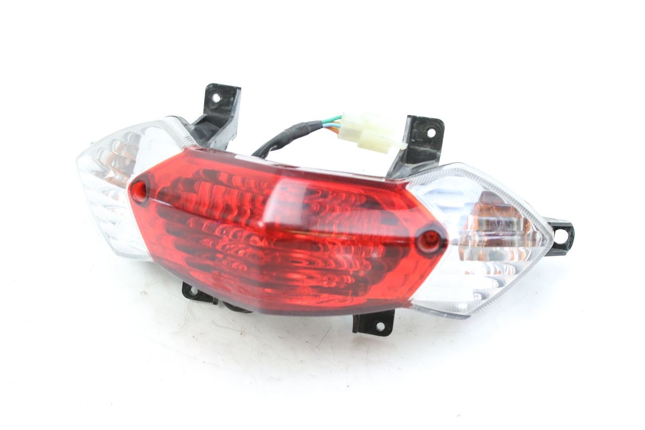 LUZ TRASERA - PEUGEOT KISBEE 4T 50 (2010 - 2017)