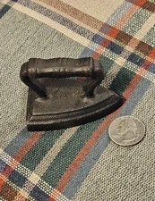 Antique 1800's Small Miniature Black Cast Iron Sad Iron 1 11/16” X 2 3/4” 