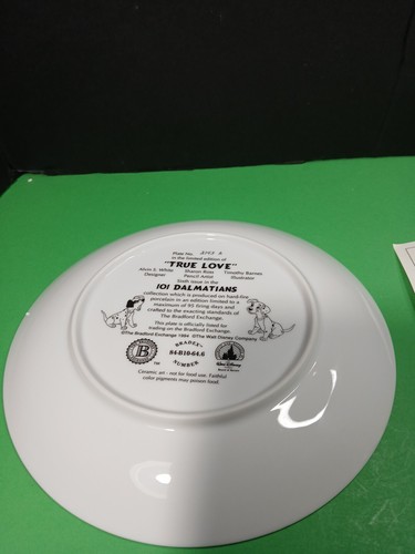 The Bradford Exchange 101 Dalmatians "True Love " Collectors Plate - Picture 4 of 7