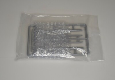 TRUMPETER AV-8B II PLUS 02286  PARTS  SPRUE WDx2-AIM-120 MISSILES 1/32