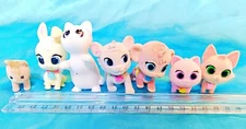 Set of 7 - Disney Jr. TOTS Tiny Ones Fuzzy Flocked Kiki Kitten Mixed Lot Cats.