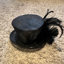 Black Mini Top Hat Feather Fascinator Headpiece w/ Hair Comb One Size