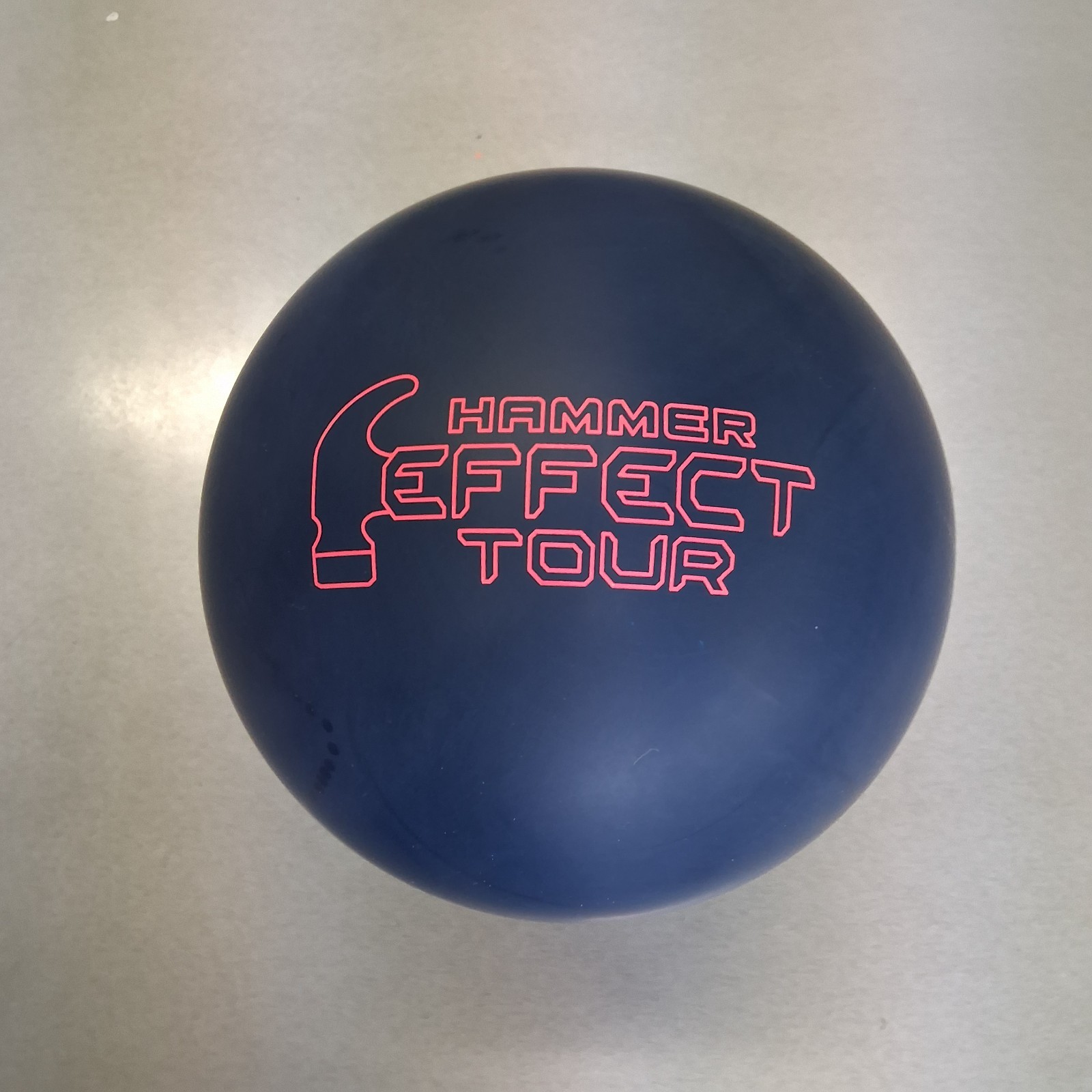Hammer Effect Tour   bowling ball 15 LB    new in box  #046