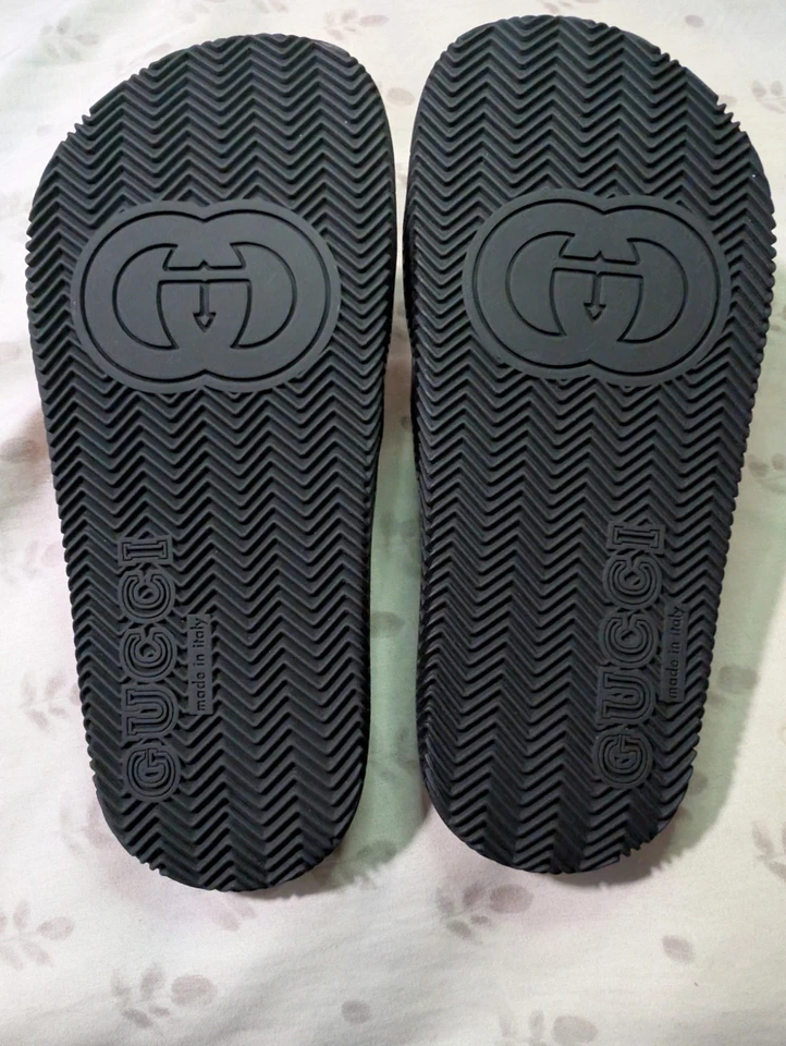 Gucci kids Slides Black Size 29 - Image 2 of 3