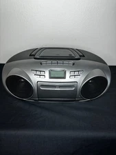 Insignia AM/FM Radio Portable CD Boombox With Bluetooth - Silver (NS-BBBT20)