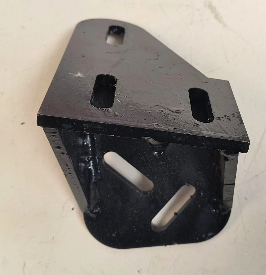 KENWORTH L11-1380 BRACKET - HOOD GUIDE FABRICATED STEEL REPLACES K275-516 - Image 4 of 4