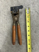 Vintage Gun Ammo/Shell ReLoading  Mold Pliers Ideal Brand Block