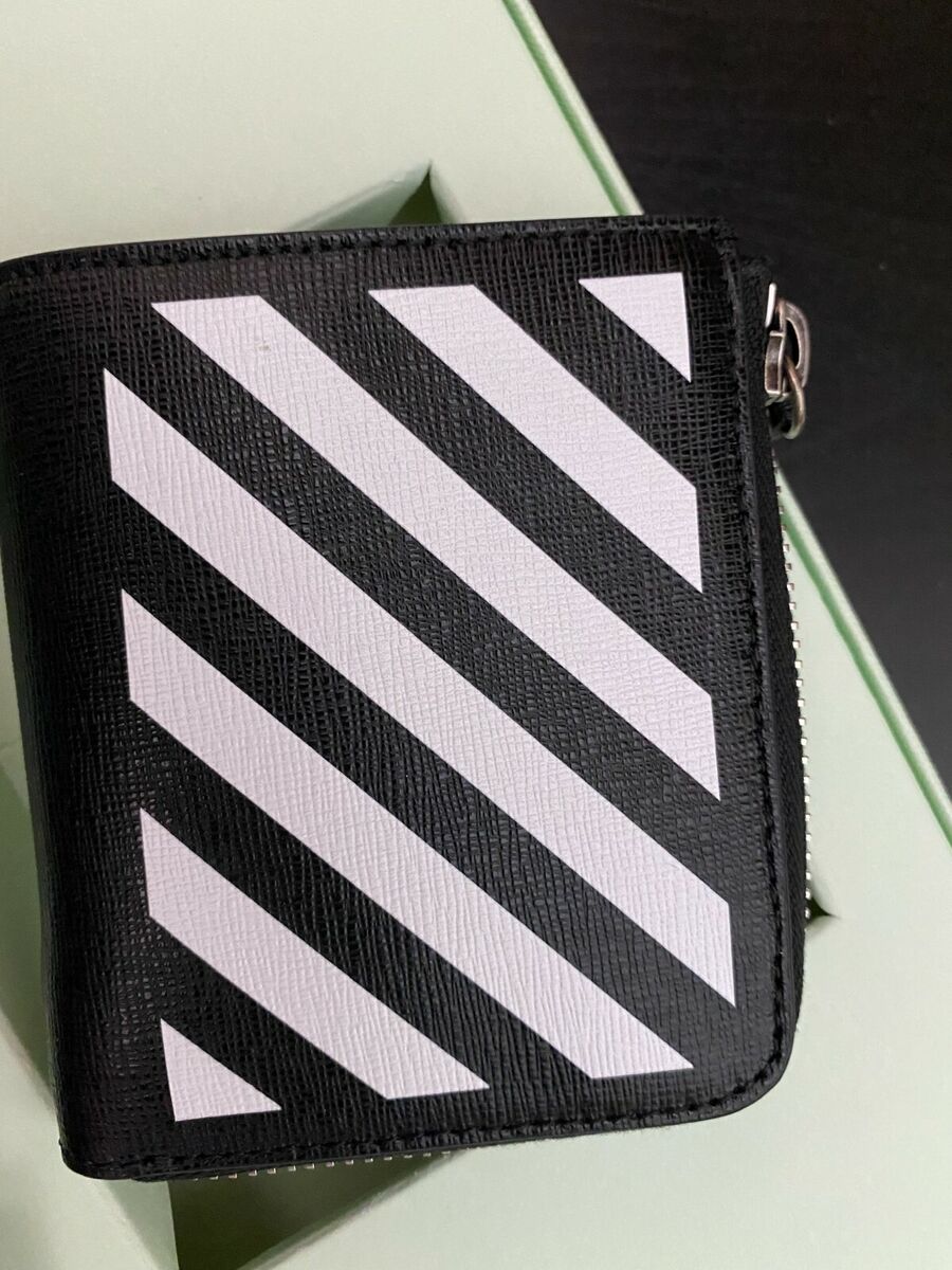 100% AUTHENTIC NEW OFF- WHITE Wallet Card Holder Neck Pouch 100% AUTHENTIC NEW OFF- WHITE Wallet Card Holder Neck Pouch