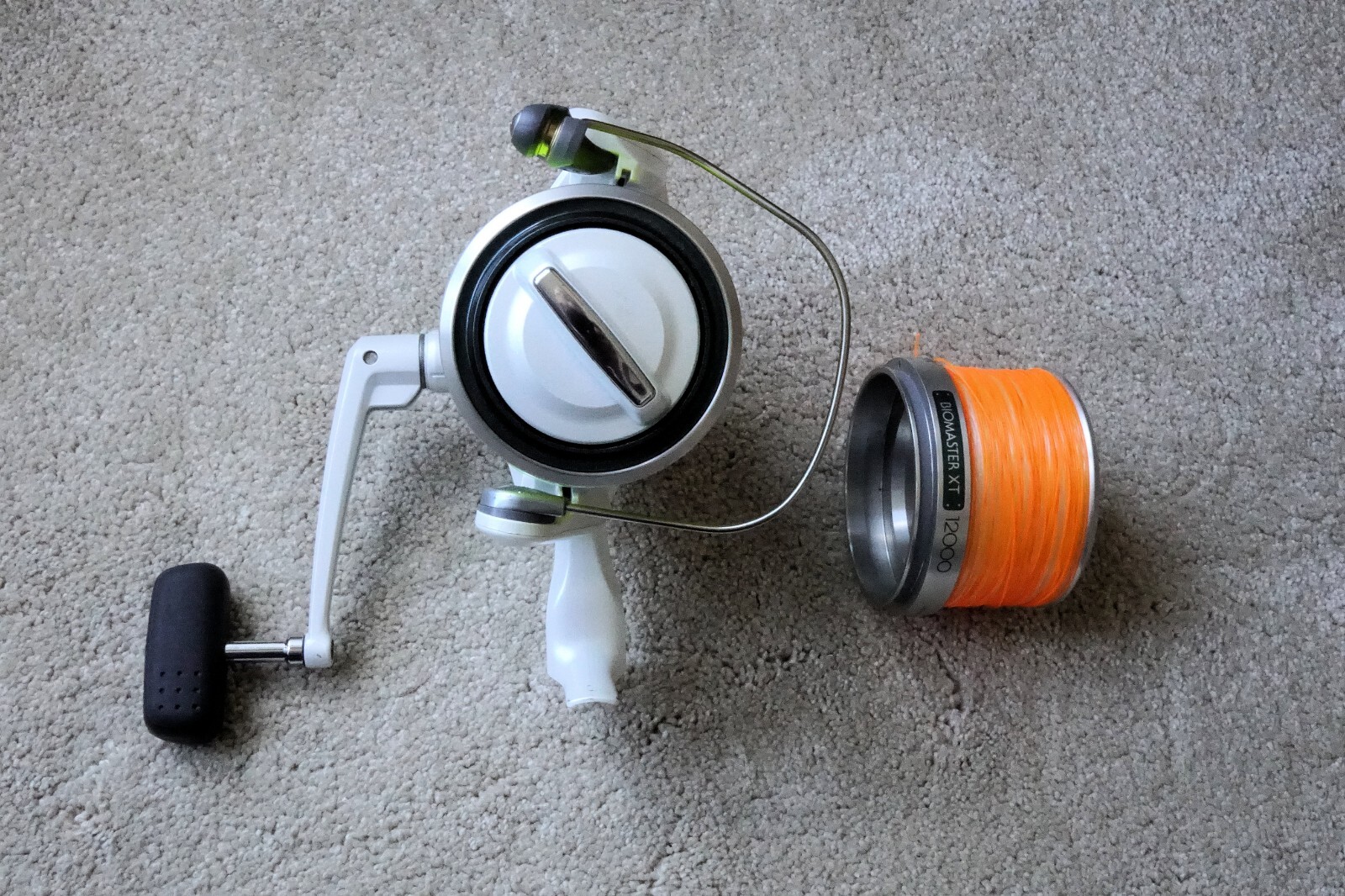 SHIMANO BIOMASTER XT 12000 - in excellent condition - inc. spare