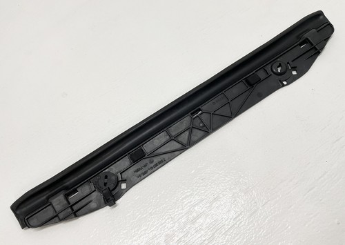 07-13 OEM BMW E90 335i Front Lower Intercooler Sealing 17517545367 135i 335is - Picture 6 of 7