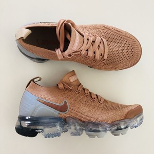 rose gold vapormax 2