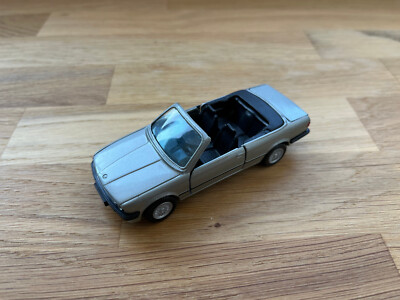 GAMA 1166 BMW 325i CABRIO silbergraumetallic 1:43