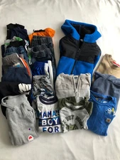 21 Items Variety Of Brands Boys clothing LOT Hoode Pants shirts, shorts sizes 3T