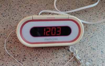 Memorex W207-PNK AM/FM Digital Clock Radio Snooze Alarm Pink White Tested