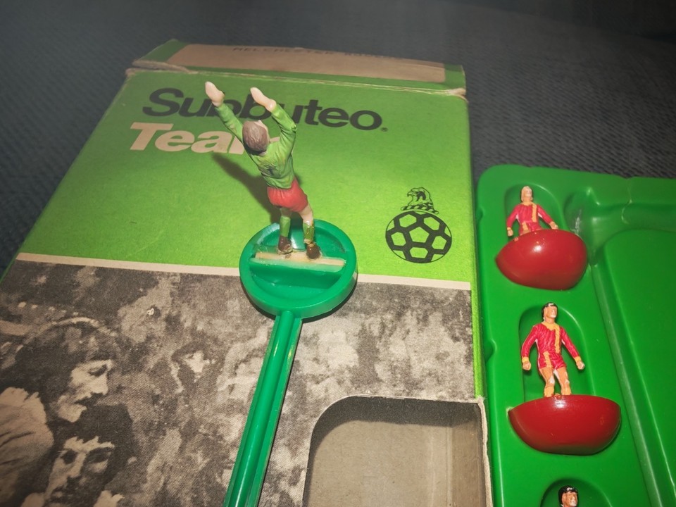 Vintage Complet Subbuteo Lw Ultraléger Ref 410 Brésil Football