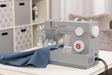 Singer 4423 Heavy Duty Domestic Sewing Machine