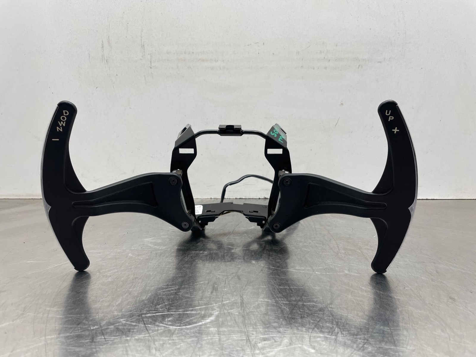 2010 Maserati GranTurismo OEM Steering Wheel Paddle Shifter Assembly Black