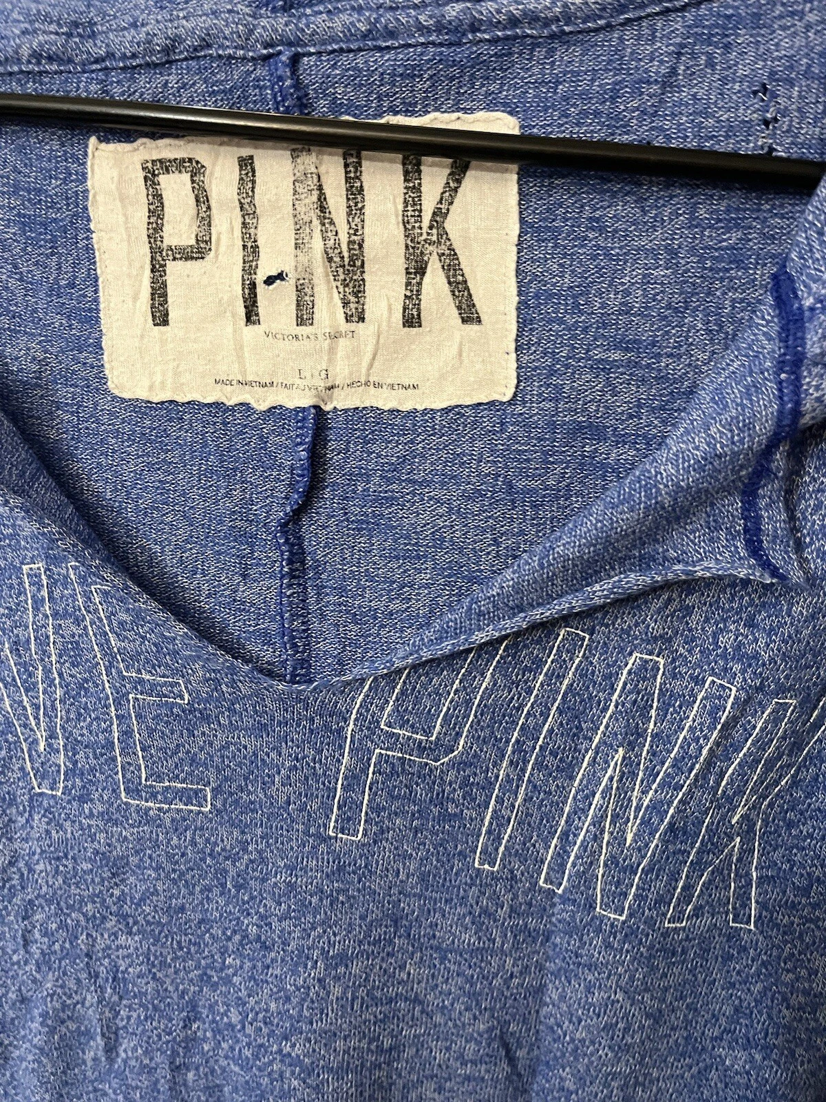 UNDERCOVER Maglione donna Victoria's Secret ROSA sottile con cappuccio taglia grande scollo a V difetto