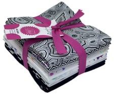 Free Spirit - True Colors: Graphite Fat Quarter Bundle 10 pcs