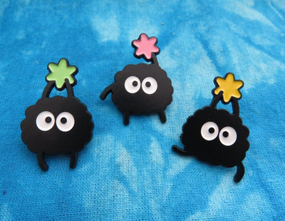 Set 3 Anime Studio Ghibli inspiriert Ruß Sprite Susuwatari Emaille Pin Anstecker