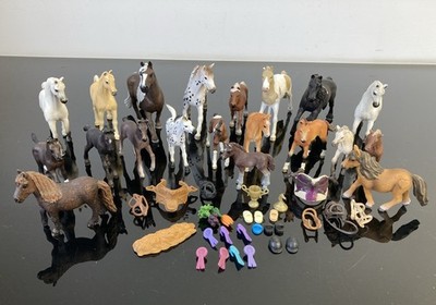 Schleich Pferde und Ponys mit Zubehör großes Konvolut Restposten