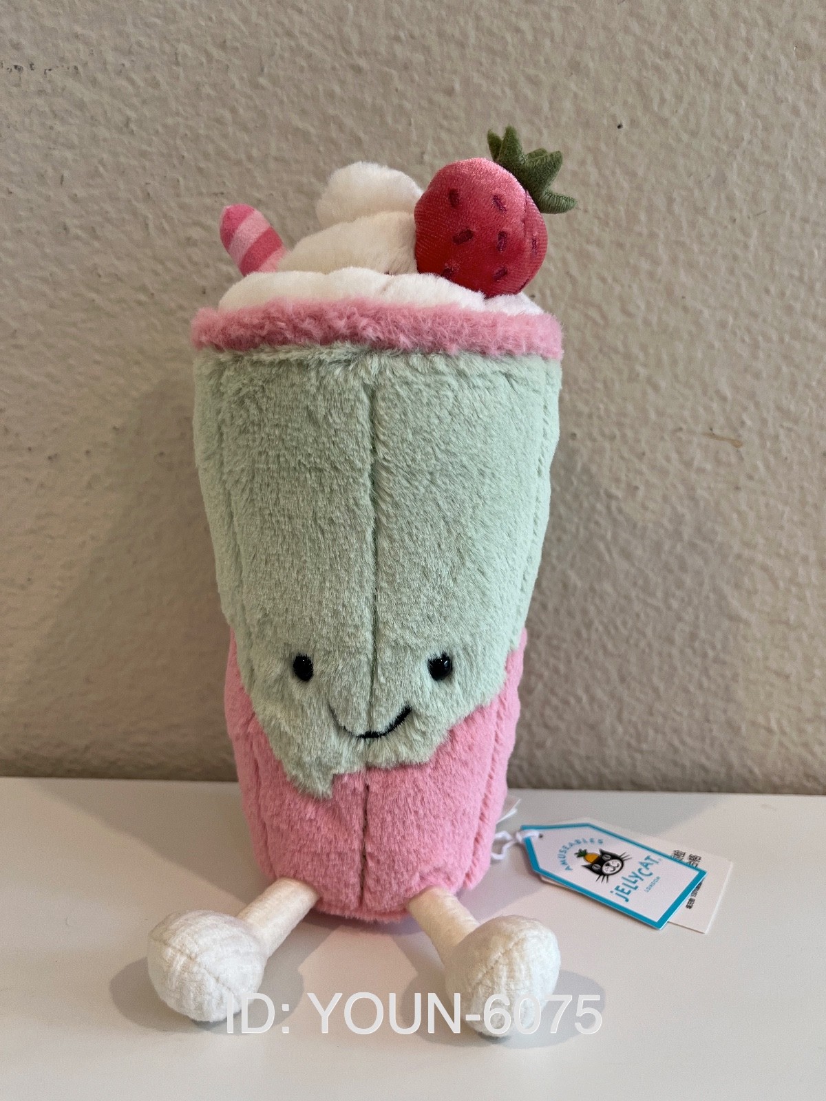 Authentic Jellycat Shanghai CAFÉ Limited Berrity Latte -NWT -Rare - Fast Ship