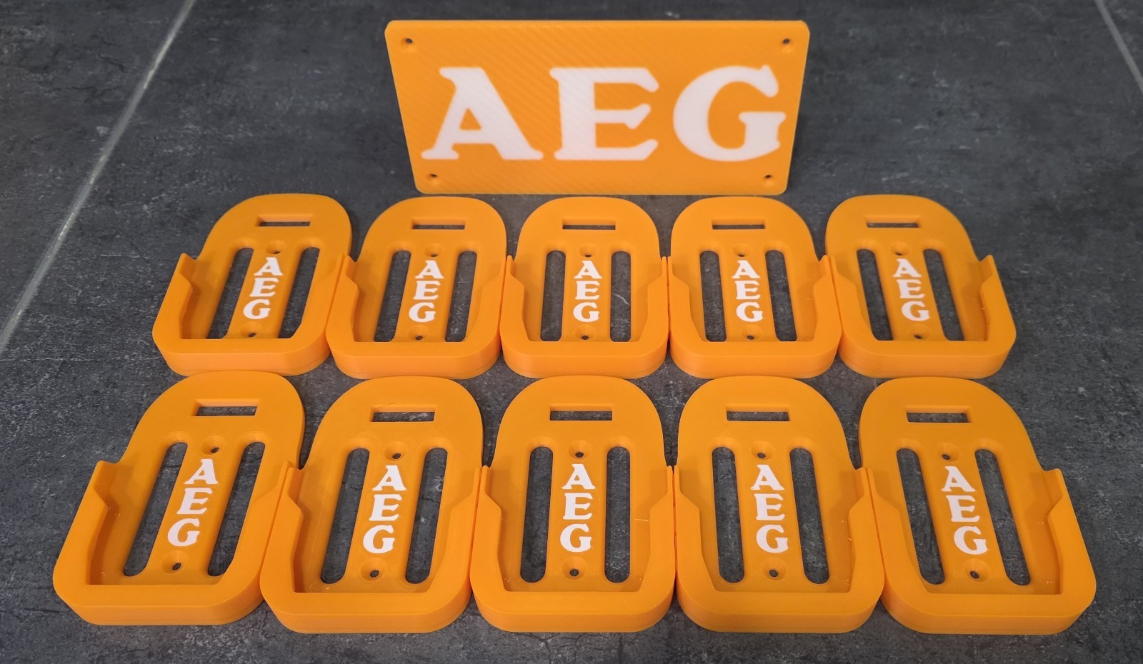 Support batterie AEG 18V avec verrouillage automatique lot de 10 clips