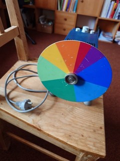 Physikalisches Modell für die Lichtfarben mit E Motor PHYWE 11030.93