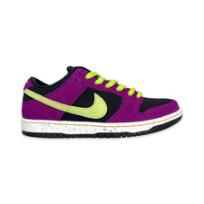 SB Dunk Low “ACG Terra Red Plum”