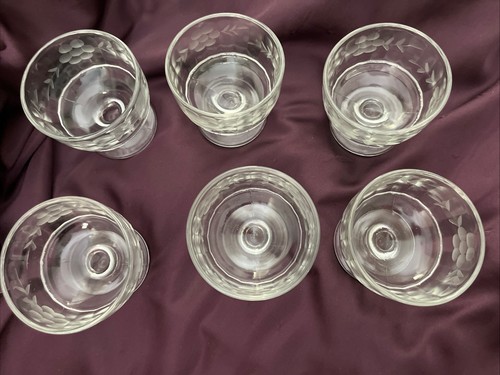 Lot of 6 Vintage Sherbet/Ice Cream Dishes - Picture 5 of 7