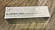 New IT Cosmetics BLURRED LINES Je Ne Sais Quoi SMOOTH-FILL LIPSTICK in Box