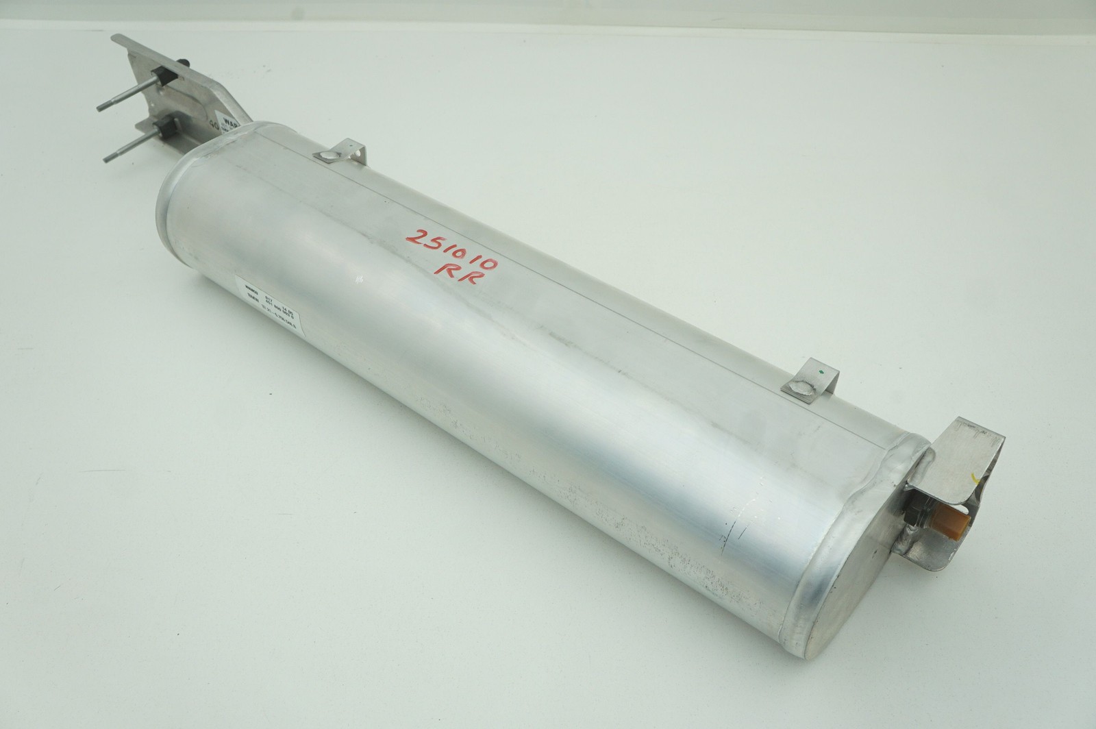 Air Pressure Accumulator Tank Reservoir 37216779714 Rolls Royce Phantom Vii 2006