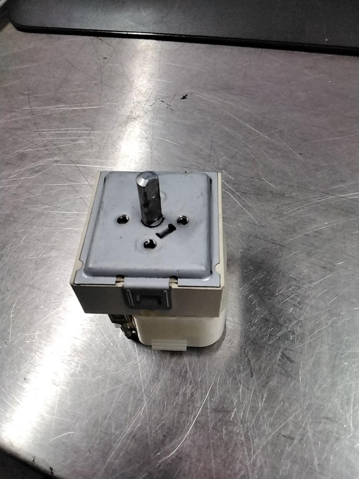 Whirlpool Oven Infinite Switch Replacement Part 50.55073.175-image