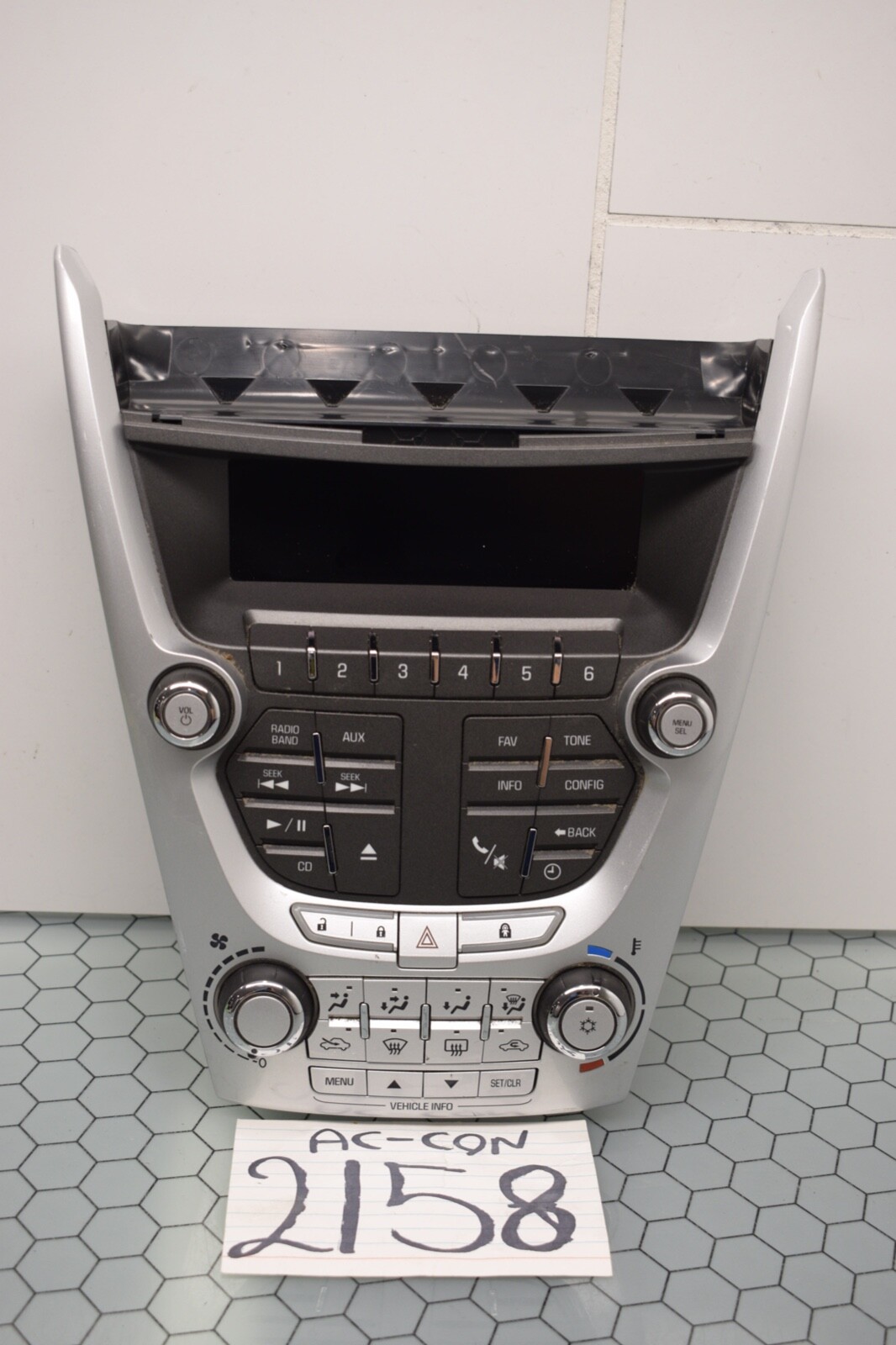 2010 2011 Chevrolet Equinox Radio AC and Heater Control Used Stock #2158-AC