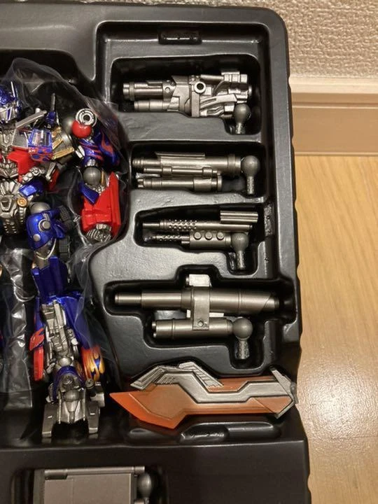 Transformers Optimus Prime Figure Revoltech Series 30 Kaiyodo Japan Import - Image 4 of 4