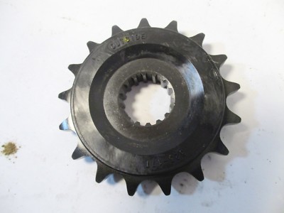 SUZUKI GSXR1000 NEW FRONT COUNTERSHAFT 17T SPROCKET GSXR 1000