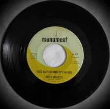 ♫ BOOTS RANDOLPH 1966 ● THESE BOOTS ARE MADE FOR WALKING Saxophone 45 rpm Record