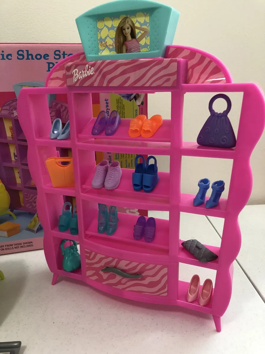 Barbie Mattel Chic Shoe Store Playset 2001 w/ Original Box Almost
