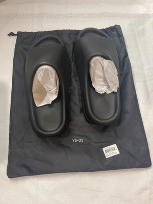 新品 yeezy YS-01yeezyslideブラックUS12イージースライド Yeezy Slides All Sizes Black YS-01 Original Bag As Pictures With