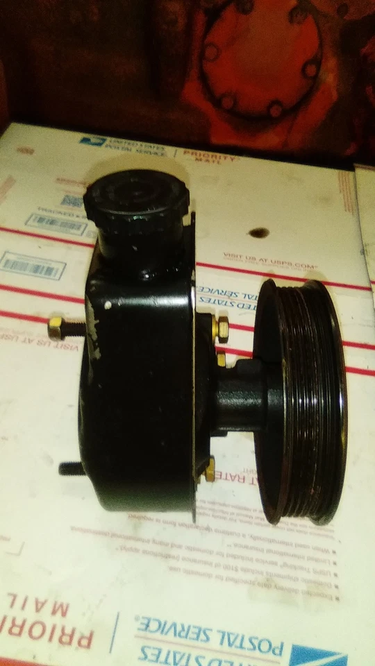 OEM MERCRUISER  VORTEC POWER STEERING PUMP - 26007703   PULLEY FOR V8 305/350 - Image 4 of 4