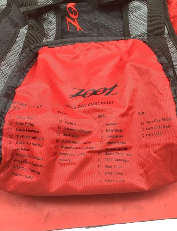 Mochila Zoot Triatlón Transición Usada en Excelente Condición Tomada para Una Carrera Foto 4 de 4