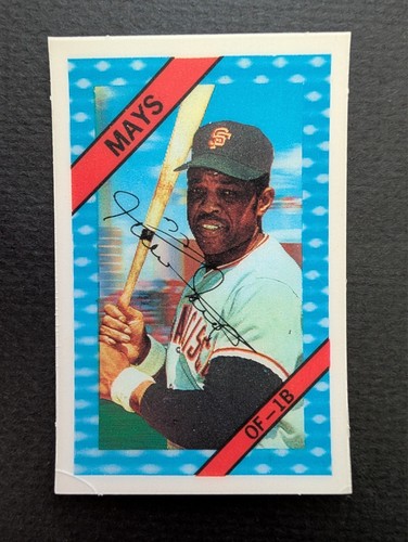 Willie Mays [RBI 1855] #54 1972 Kellogg's card
