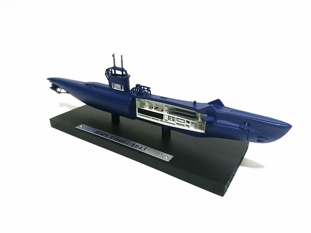diecast submarine