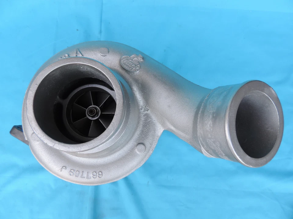 Turbocompresor original Borg Warner Mack Truck CV713 631GC5172M5 S300A113 Foto 3 de 4