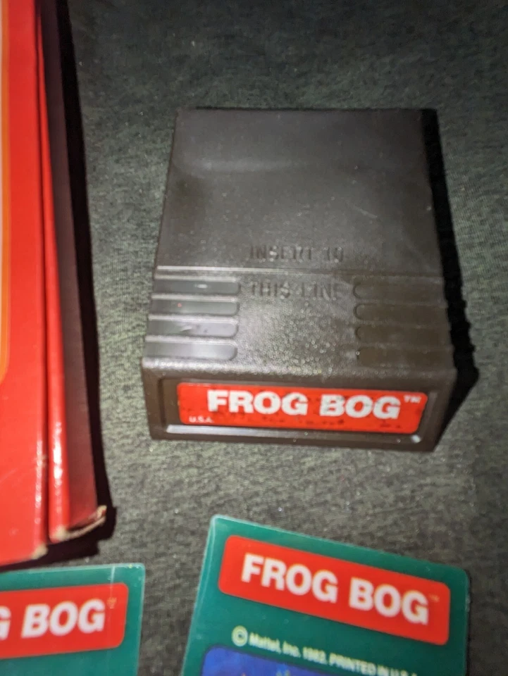 INTELLIVISION FROG BOG Boxed W/ Manual & 2 Overlays 1982 - Image 2 of 4