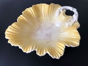 Vintage British Majolica Ceramic Yellow Leaf Dish Bowl Retro