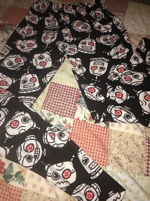 Amelia James Robot Extra Curvy Soft Leggings Black Red White Novelty Print