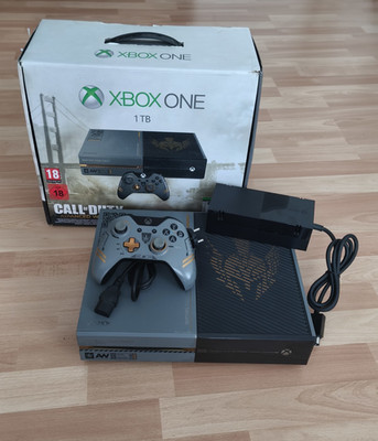Microsoft Xbox One Konsole Call of Duty: Advanced Warfare Edition 1 TB & OVP  