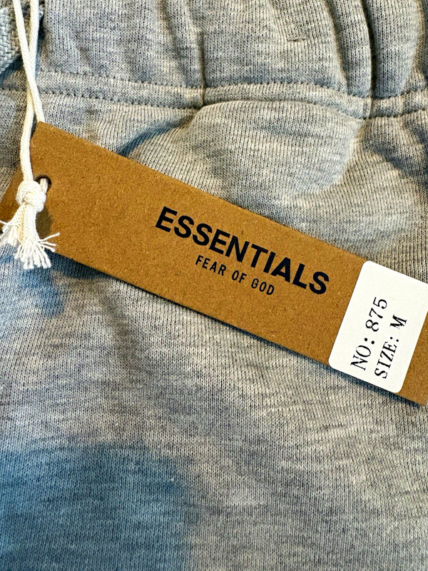 Essentials Fear of God Men's Gray Fleece Sweat Shorts L Drawstring Logo Pockets